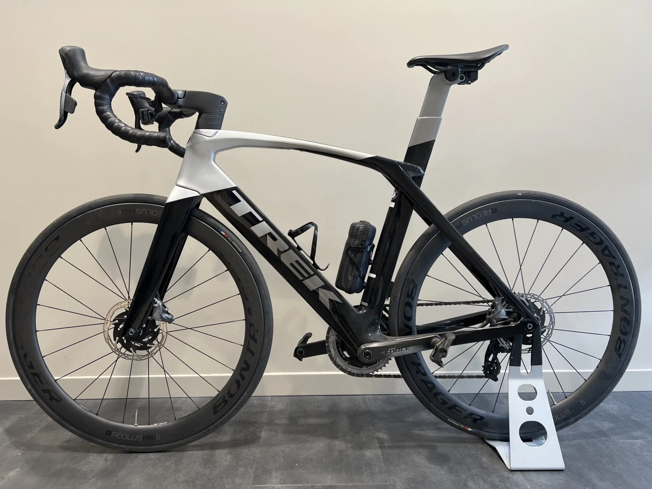 Trek Madone Slr Disc Etap Used In Cm Buycycle