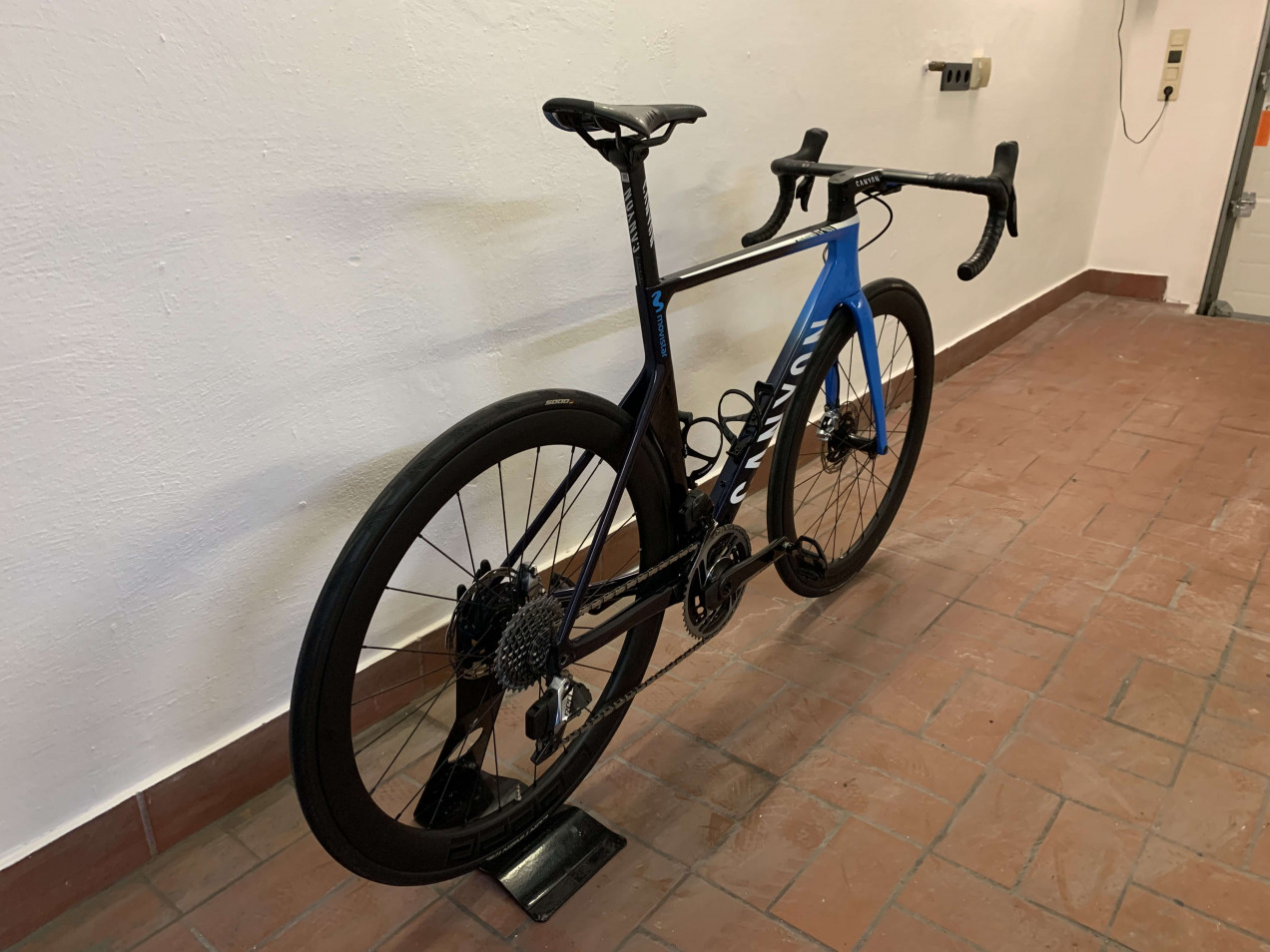 Canyon Aeroad CF SLX Disc 9 0 SL Gebruikt In M Buycycle