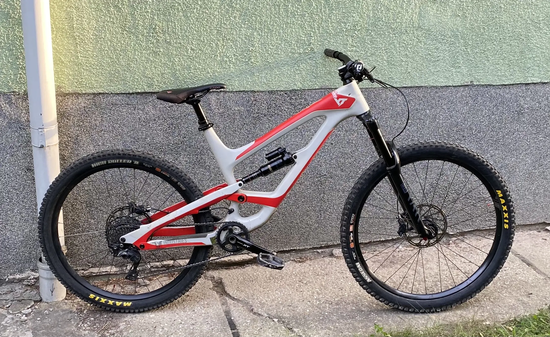 Yt Industries Capra Cf Pro Used In Xl Buycycle