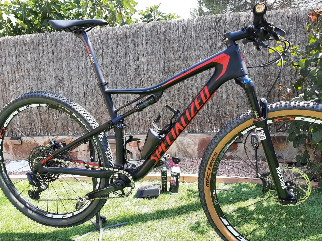 Specialized Men S Epic Comp Carbon Used In L Buycycle