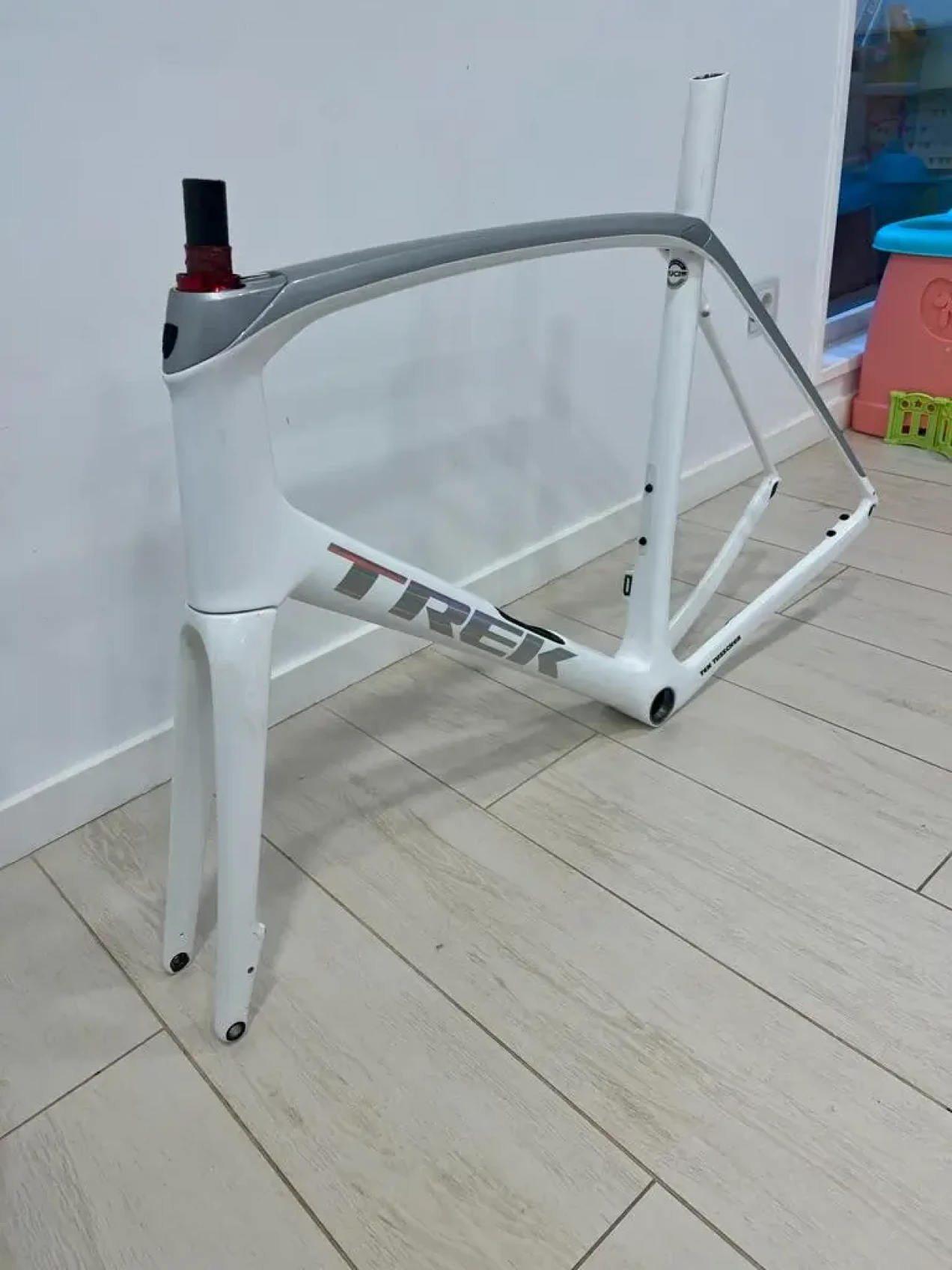 Trek Domane Sl Disc Frame Set Used In Cm Buycycle