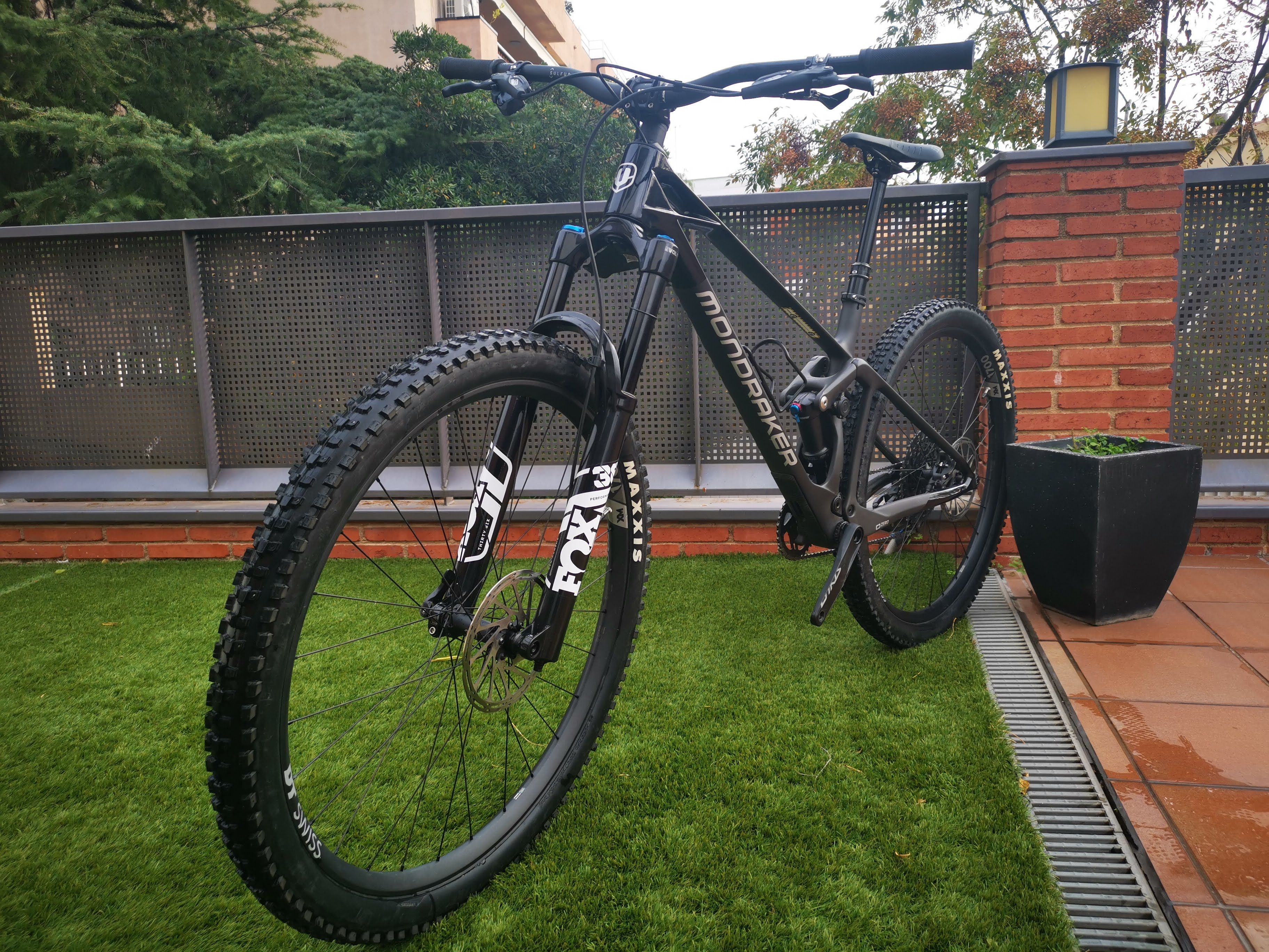 Mondraker Raze Carbon R Used In M Buycycle