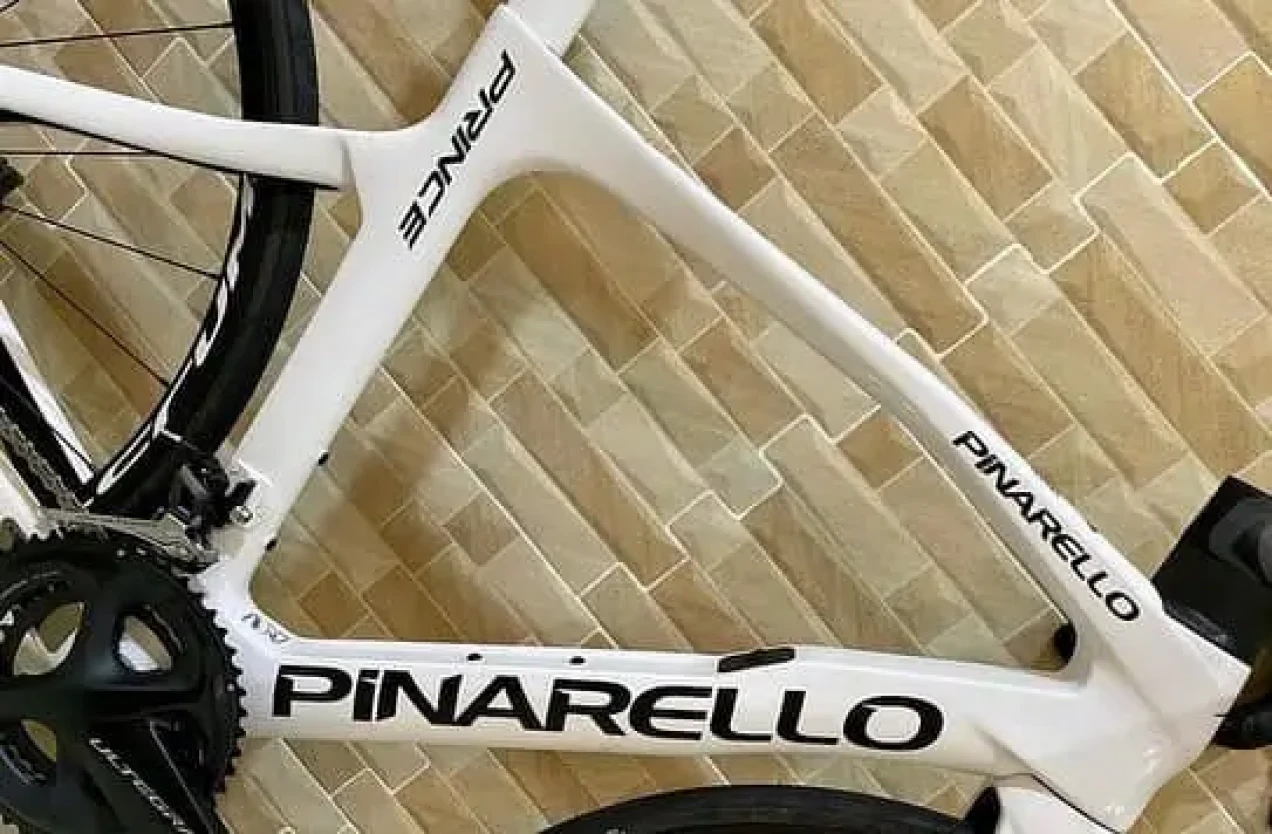 pinarello prince ultegra 2021