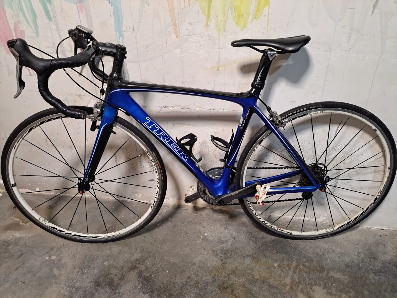 Trek Madone 5.2 used in 52 cm | buycycle