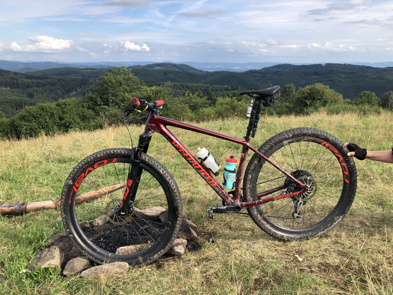 specialized epic hardtail expert 2020 review