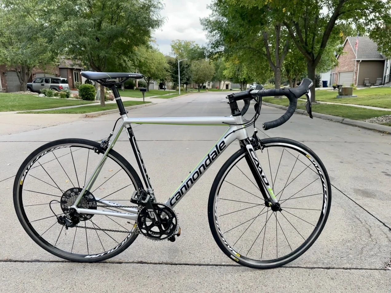 Cannondale CAAD12 105 used in 52 cm | buycycle