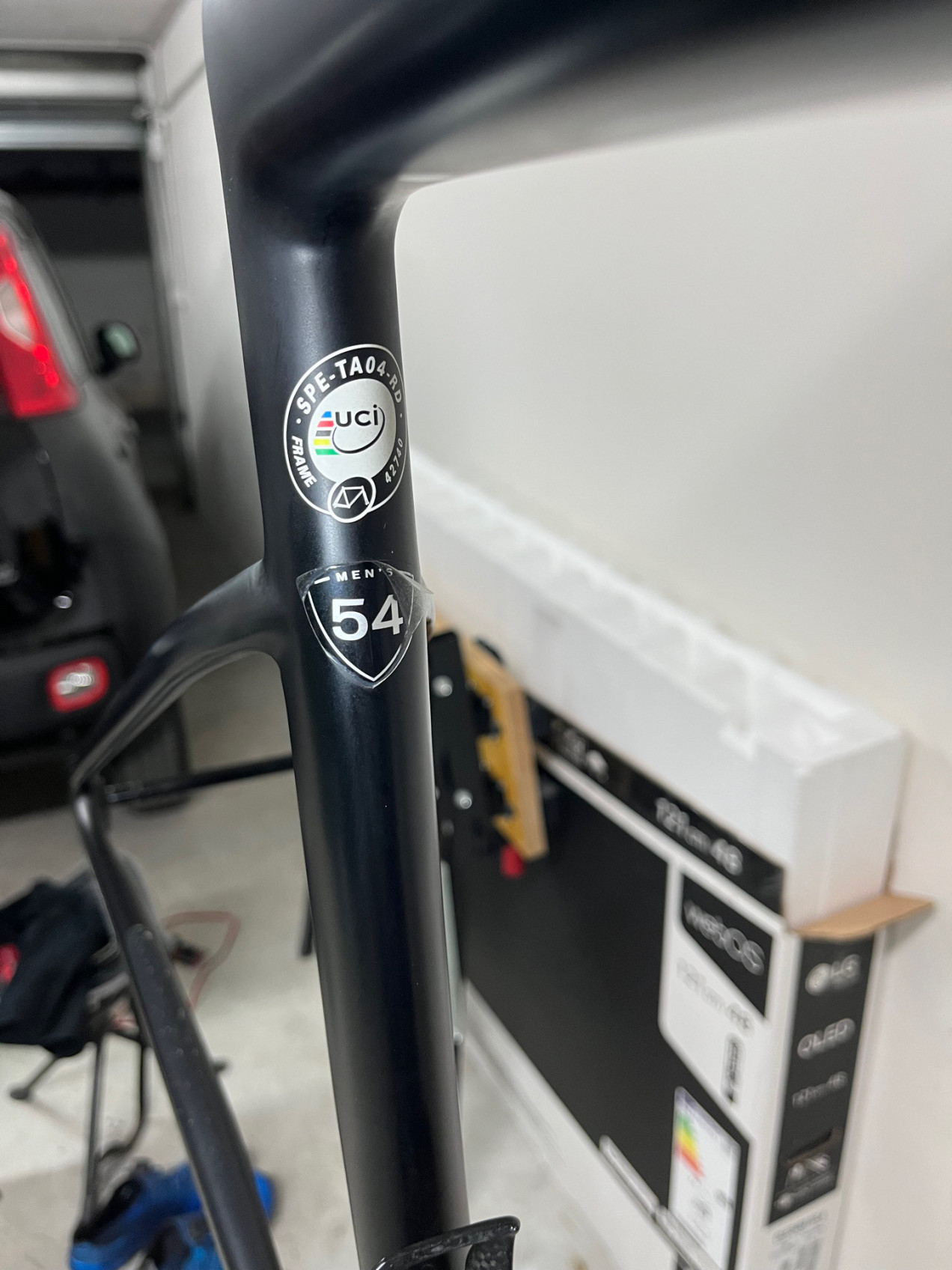 dual leg kickstand for bicycle