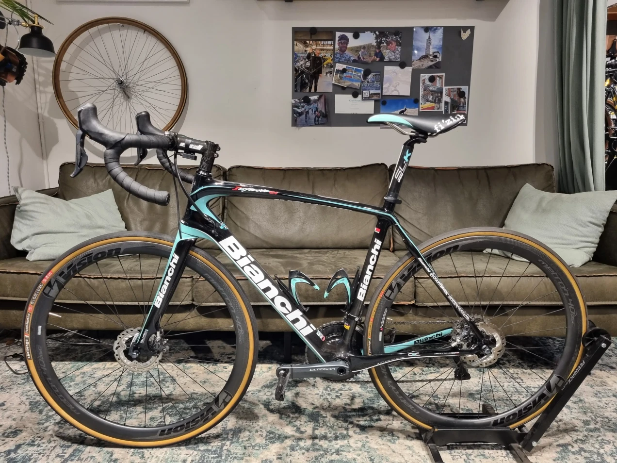 Bianchi Infinito CV Ultegra Di2 Disc Compact used in M | buycycle