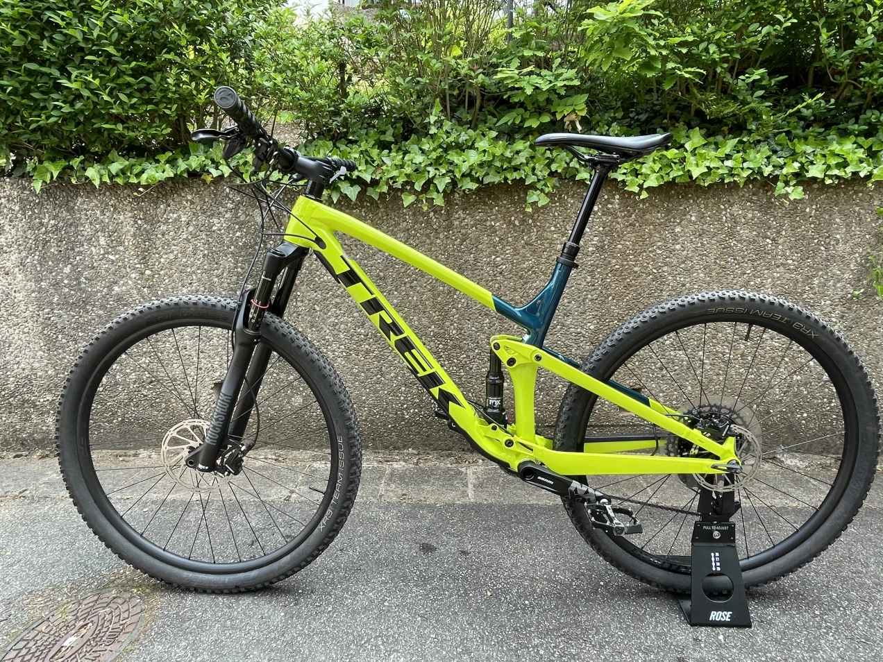 Achetez un vélo d'occasion Trek Top Fuel 8 NX en l | buycycle
