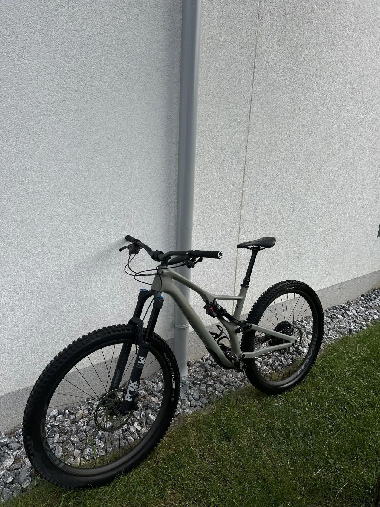 stumpjumper expert carbon 29 2020 weight