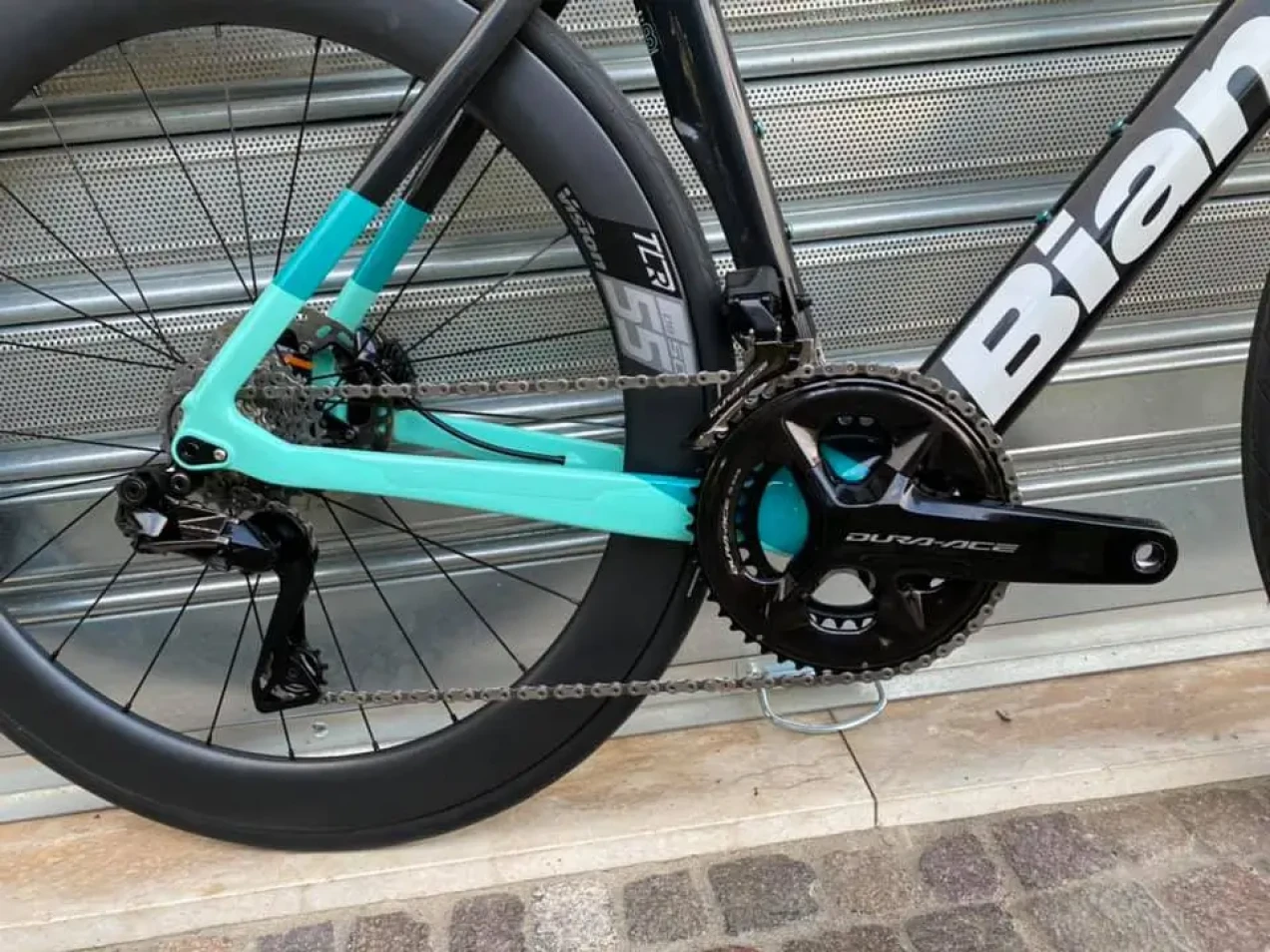 bianchi oltre xr4 disc dura ace di2