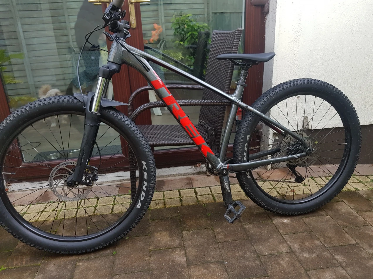 trek roscoe 6 lithium grey