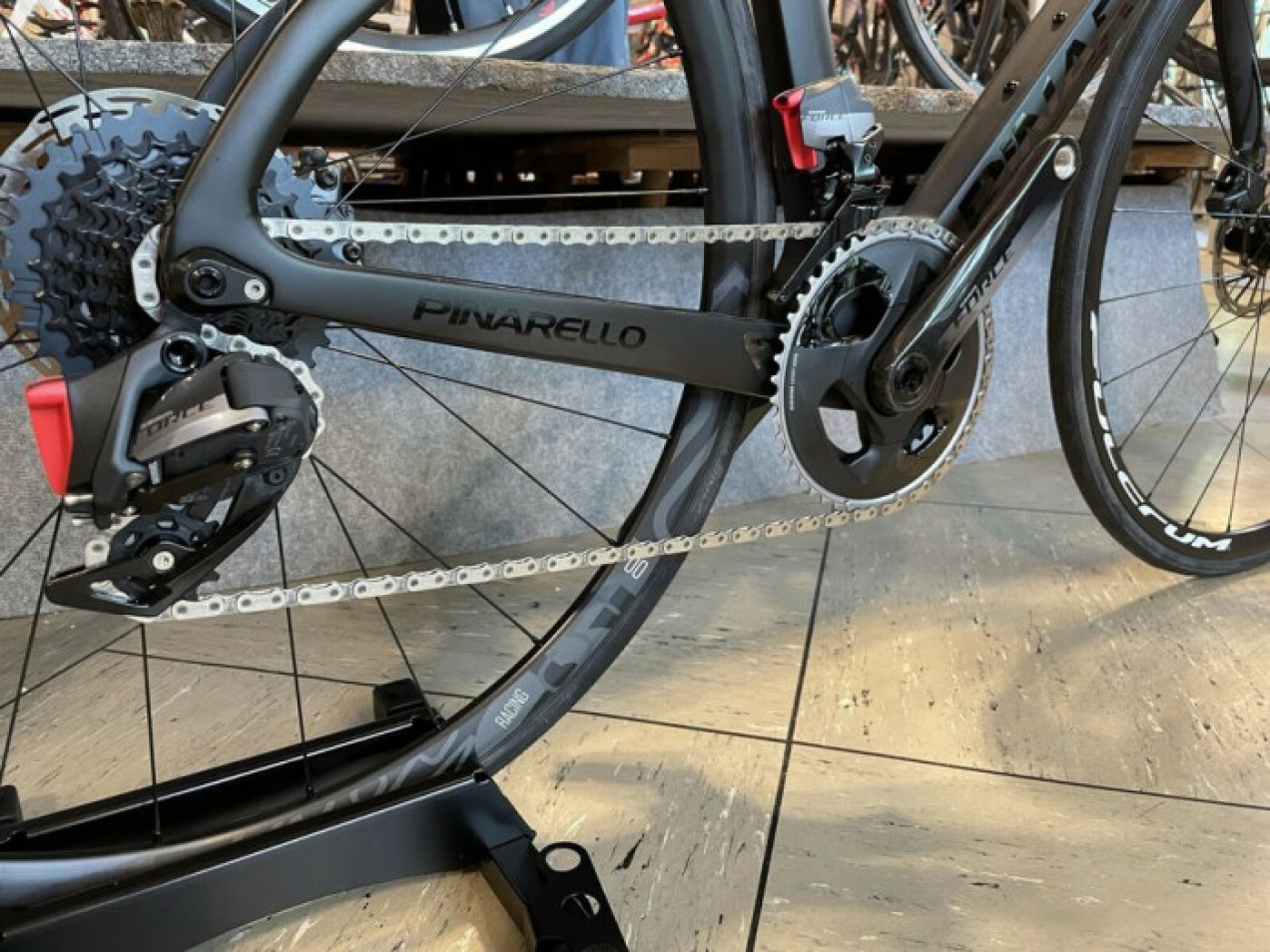 pinarello prince disk di2