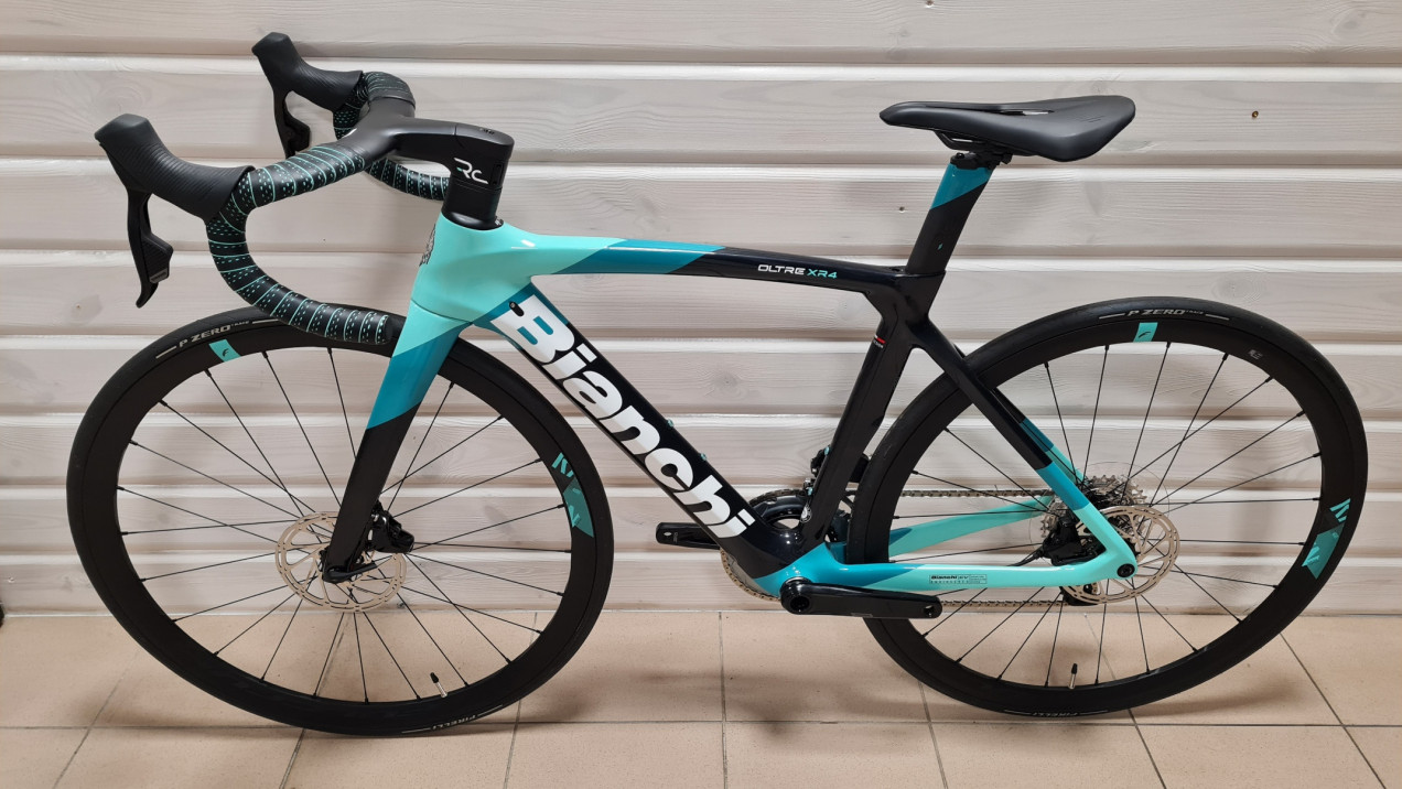 Bianchi Oltre XR4 - Rival eTap AXS used in 50 cm | buycycle