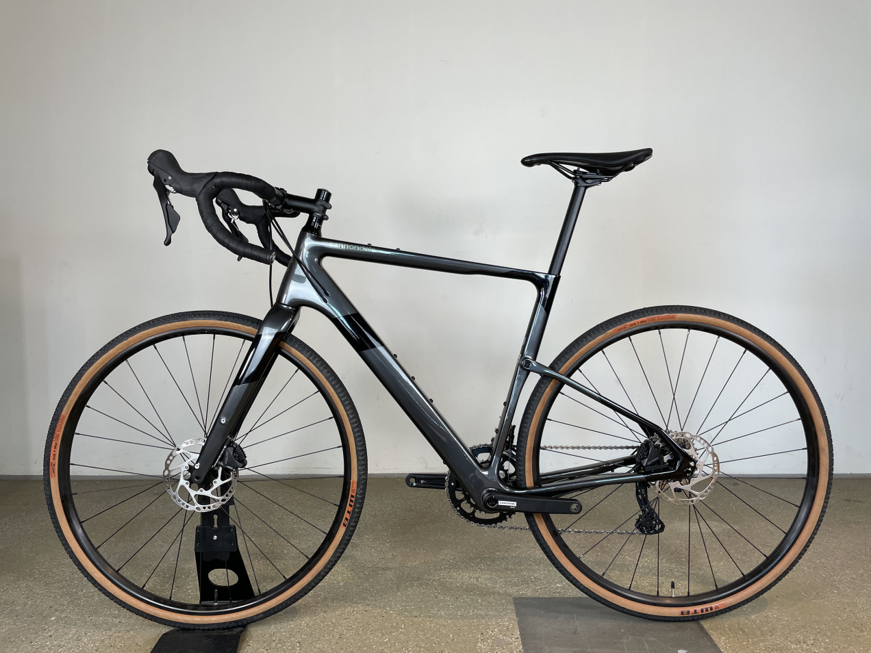 btwin riverside 900 hybrid bike