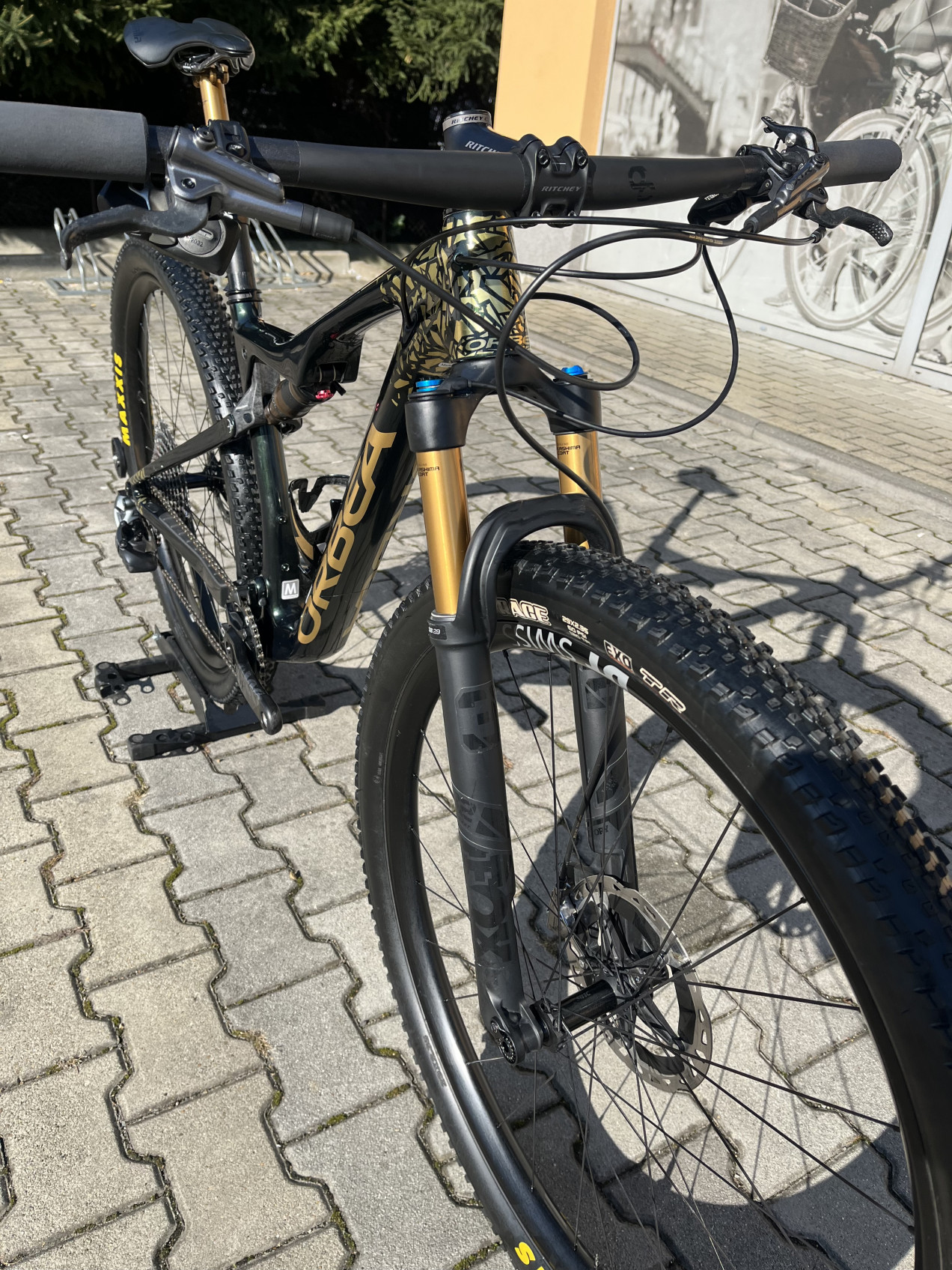 swing bike hitch