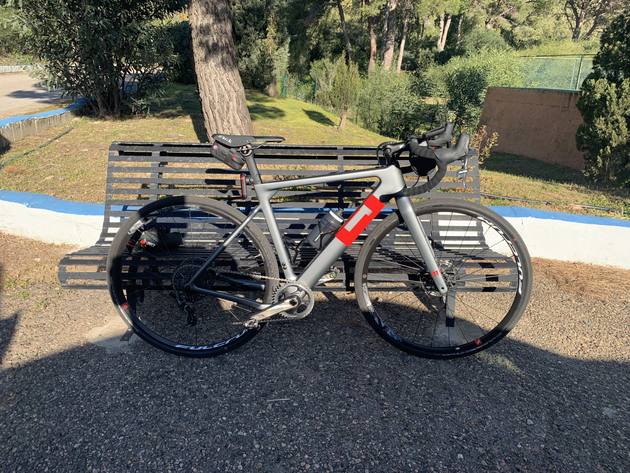 3t exploro team speed force 1