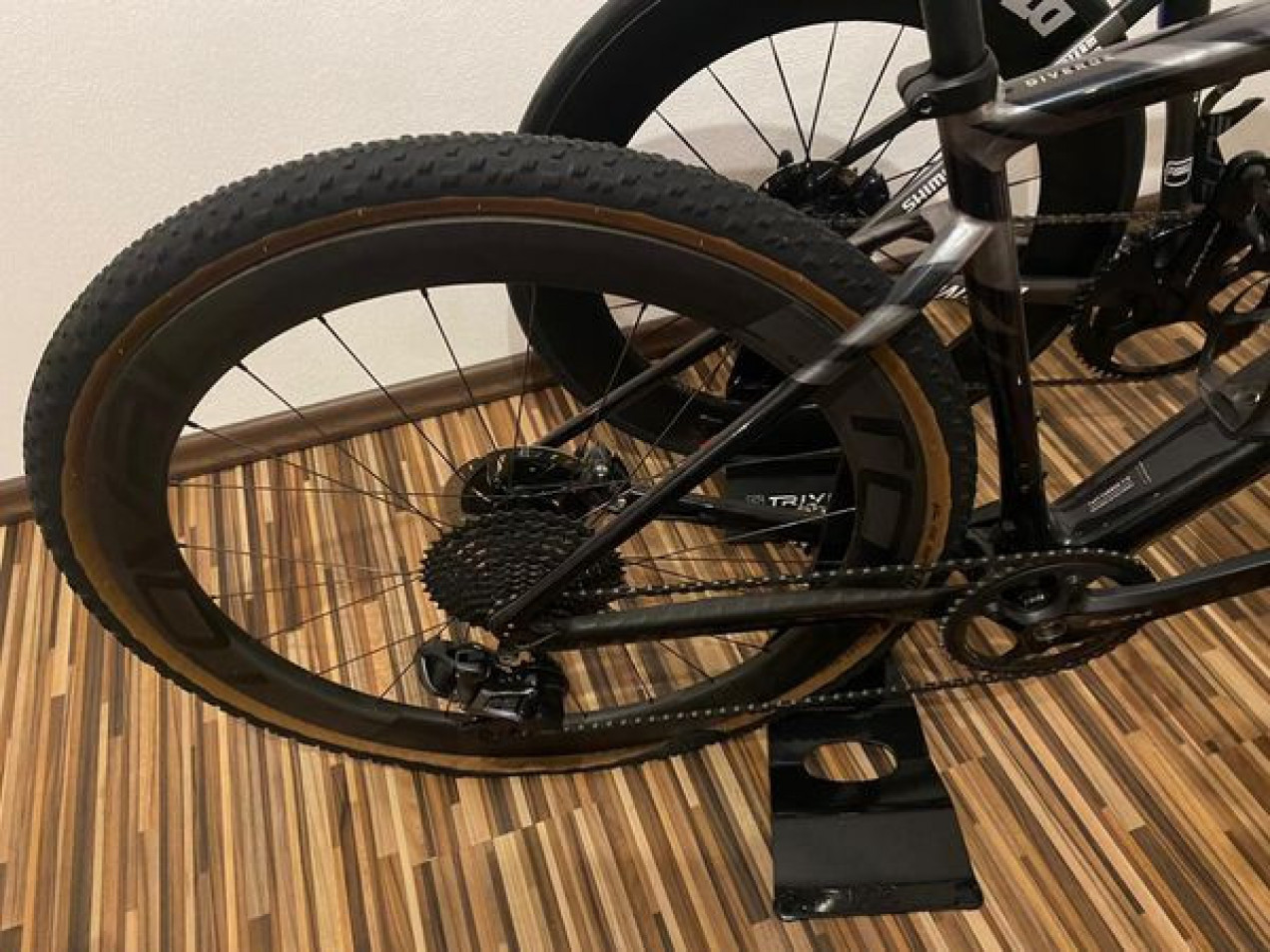 2020 s works diverge