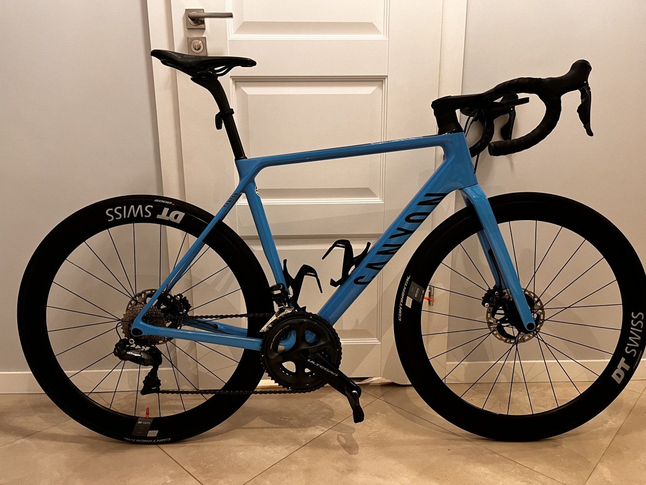 Canyon Ultimate CF SL 8 Disc Aero used in m | buycycle