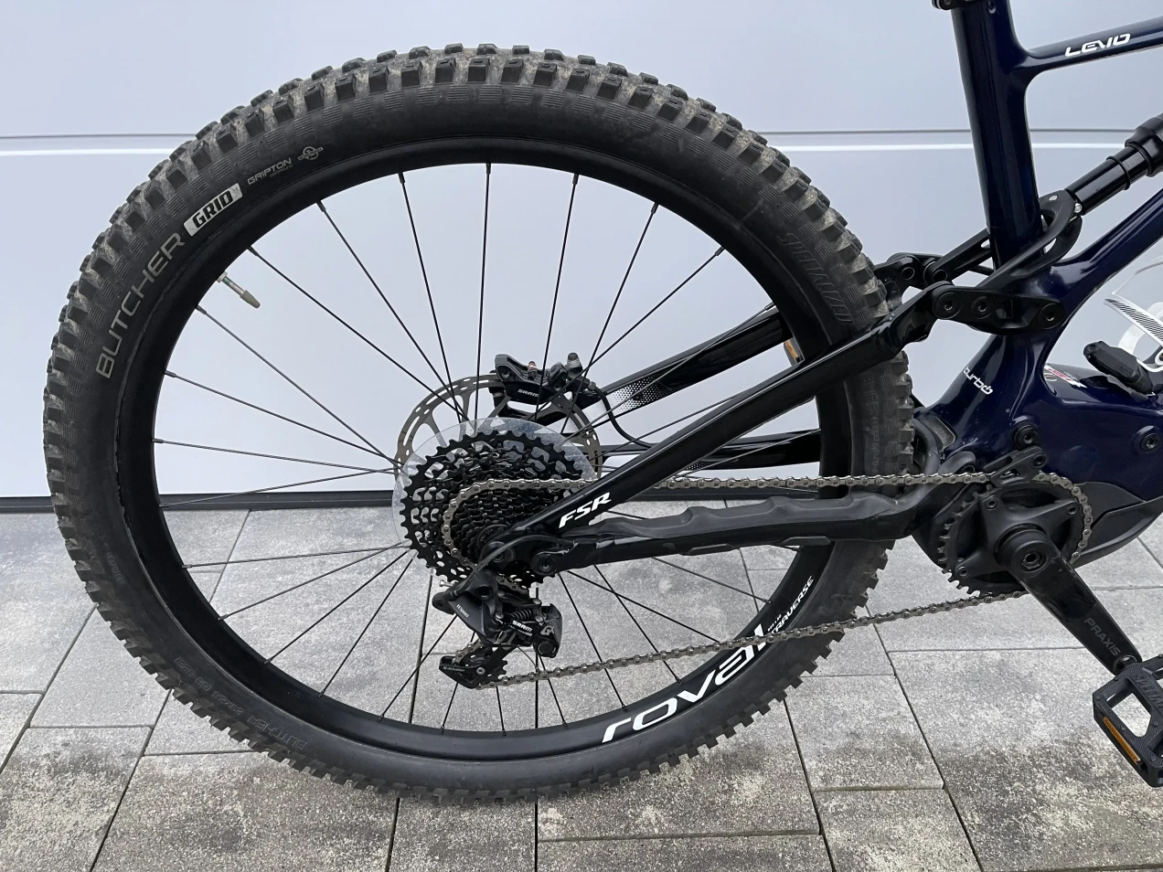 2019 specialized turbo levo comp for sale