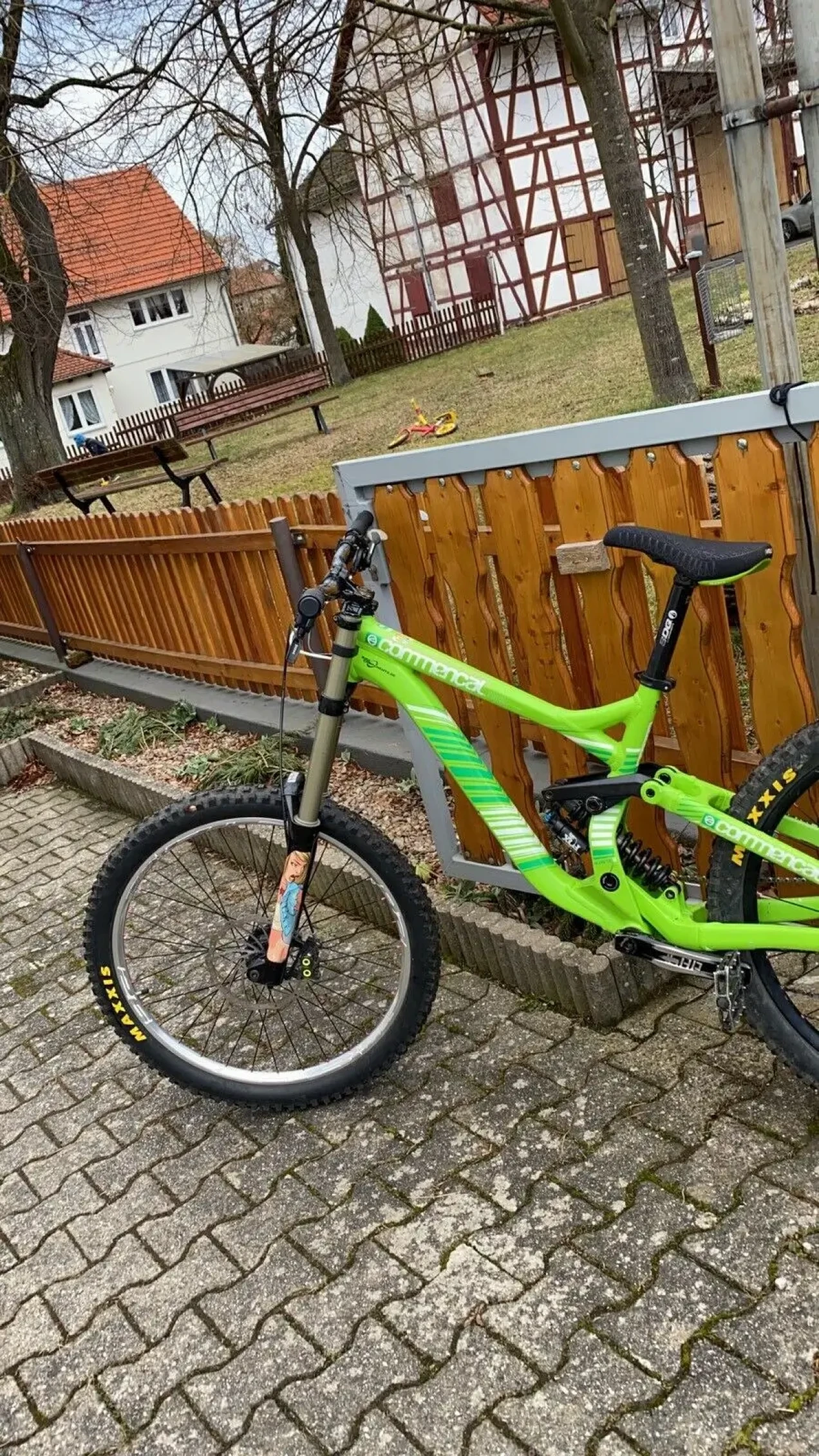 Commencal SUPREME DH V3 26 used in M | buycycle