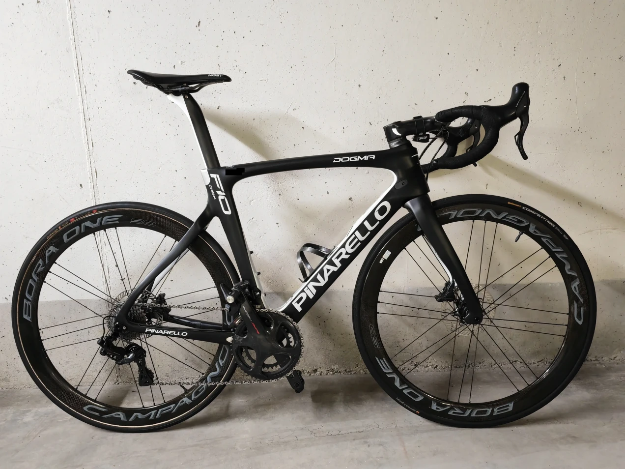 Pinarello Dogma F10 Disk Road Bike - 2019, 56cm