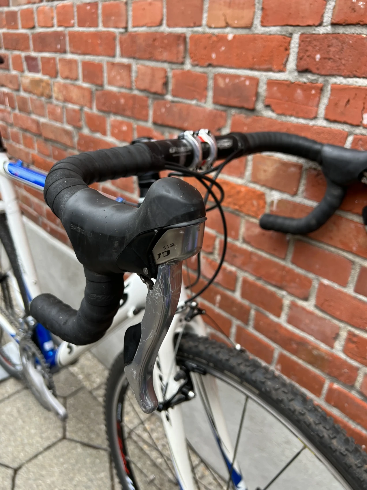 mavic aksium cyclocross