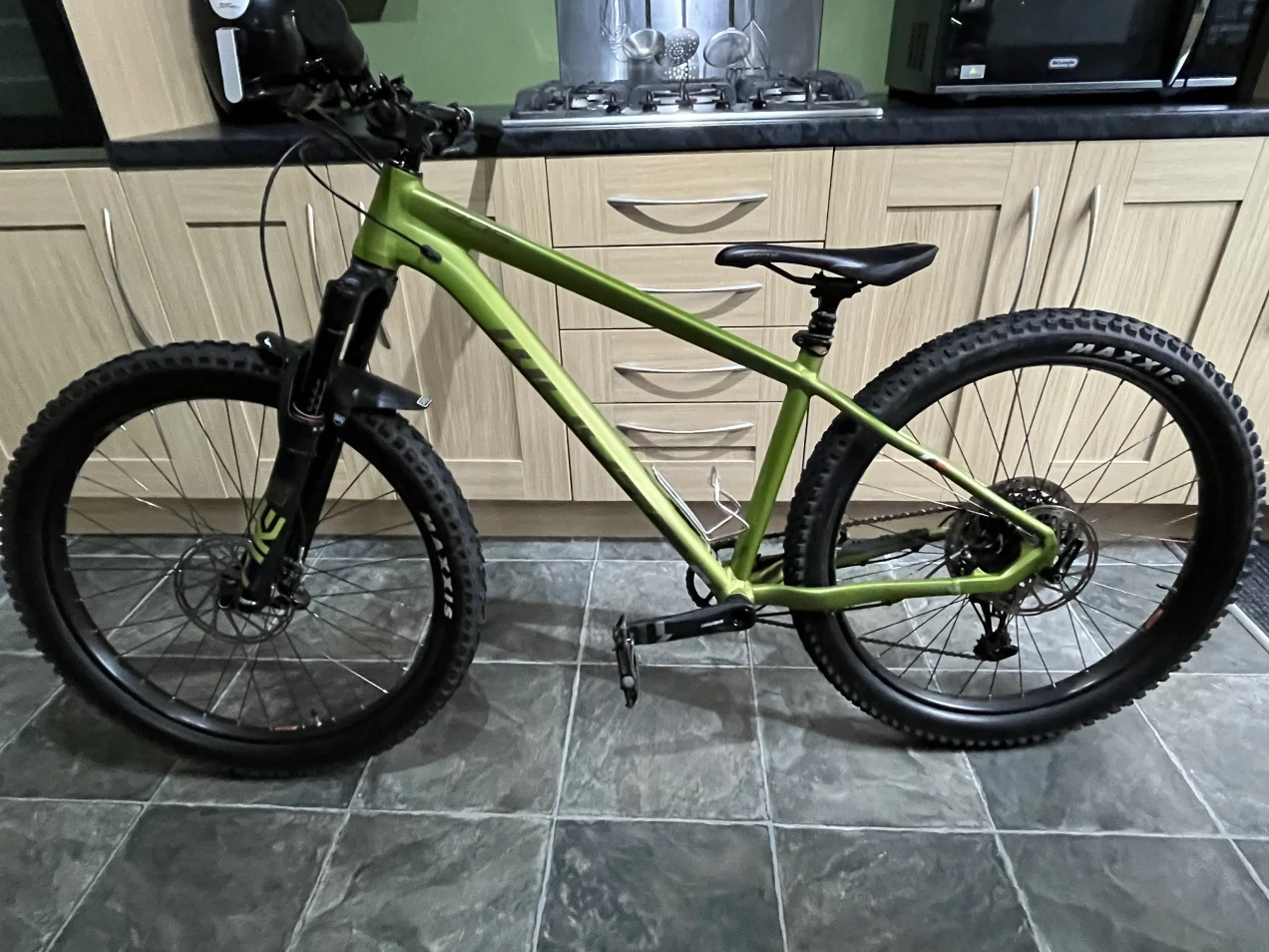 trek marlin 5 rockshox