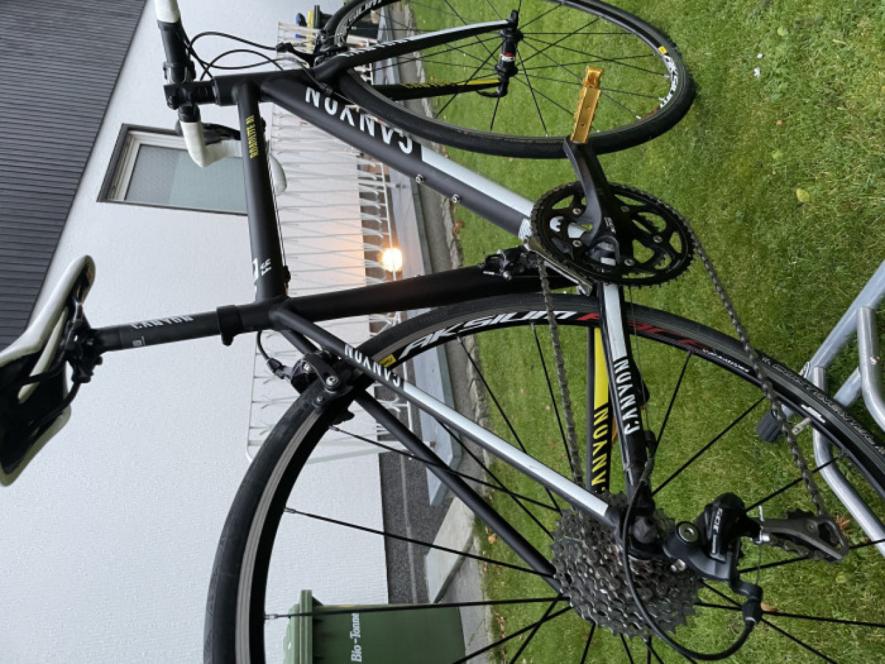 Canyon Roadlite AL 6.0 used in 48 cm | buycycle