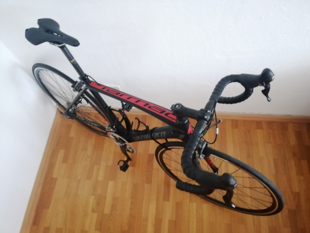 used specialized tarmac for sale