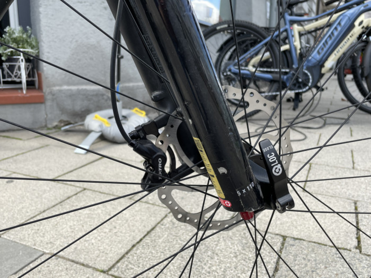 brompton on gravel