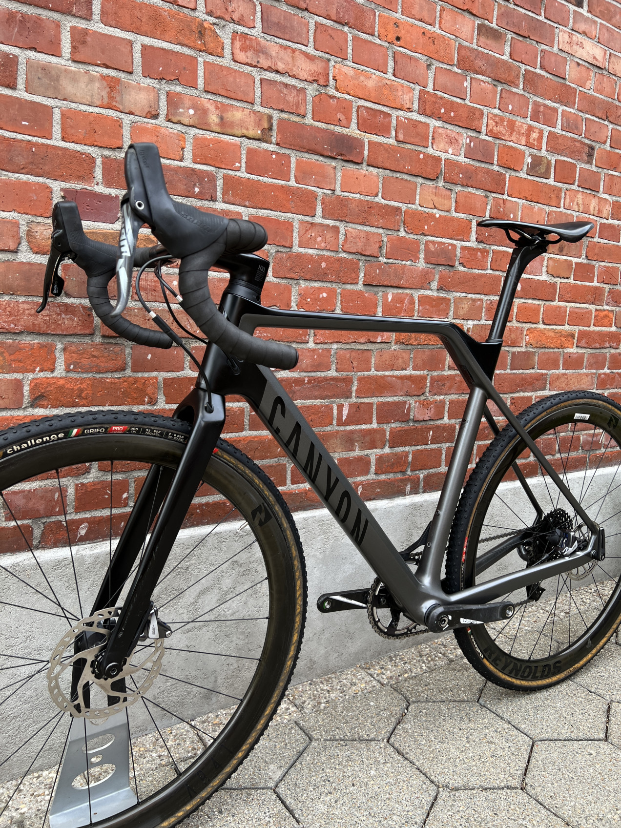 canyon inflite bike