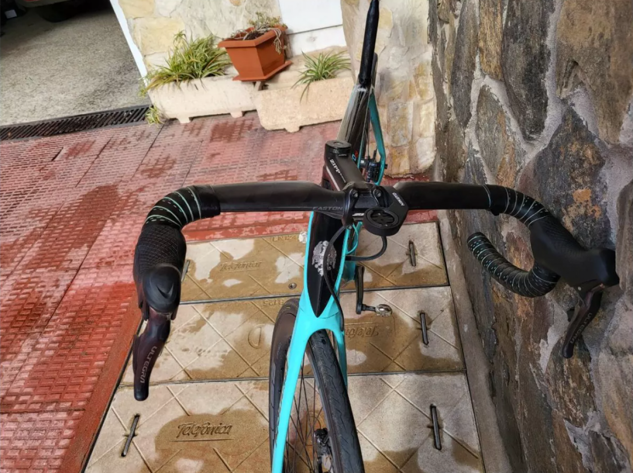 bianchi infinito cv disc ultegra di2