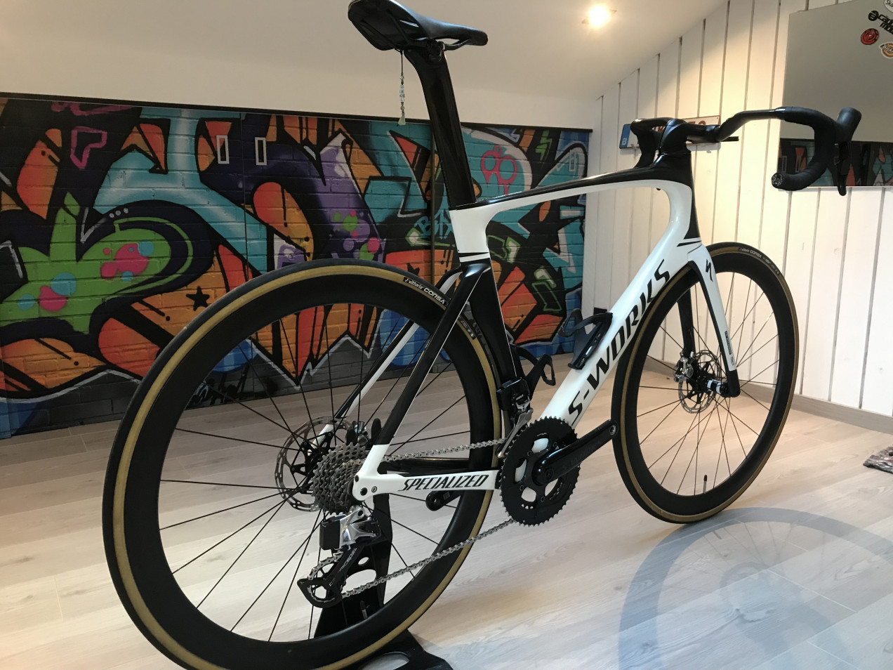 Specialized S-Works Venge ViAS Disc eTap used in 58 cm | buycycle