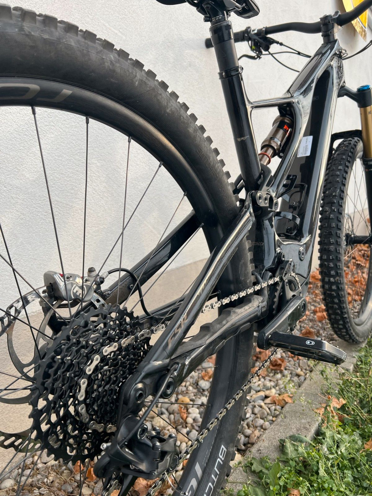 specialized turbo levo expert carbon