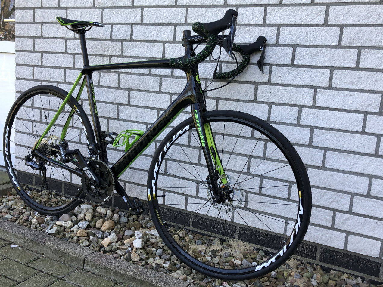 2019 cannondale synapse carbon disc ultegra di2