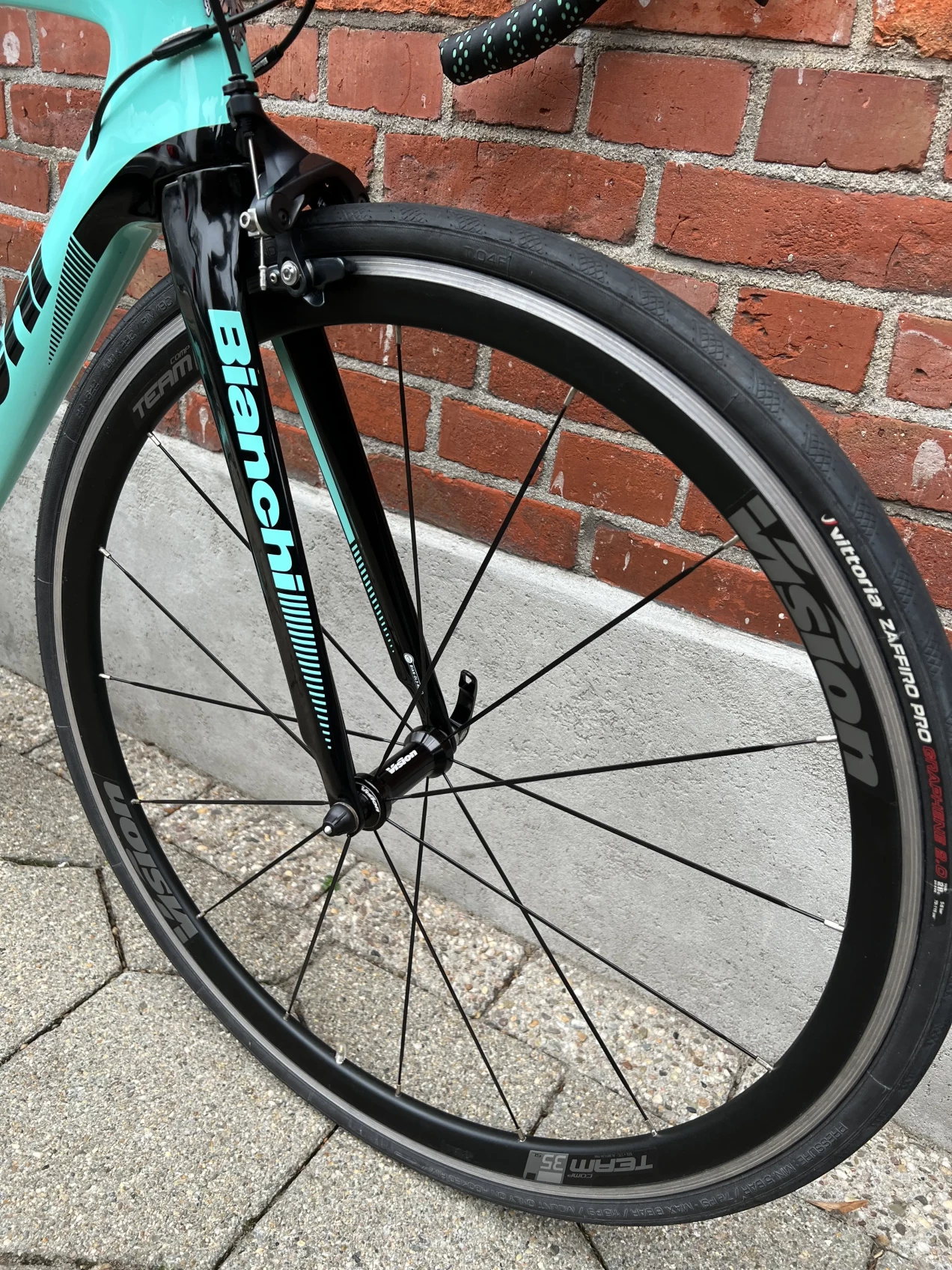 bianchi xr3 ultegra