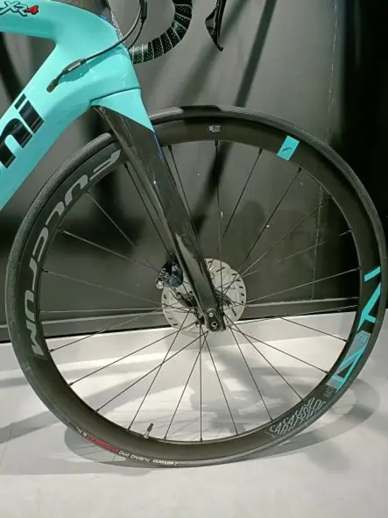 bianchi oltre xr3 ultegra di2 disc