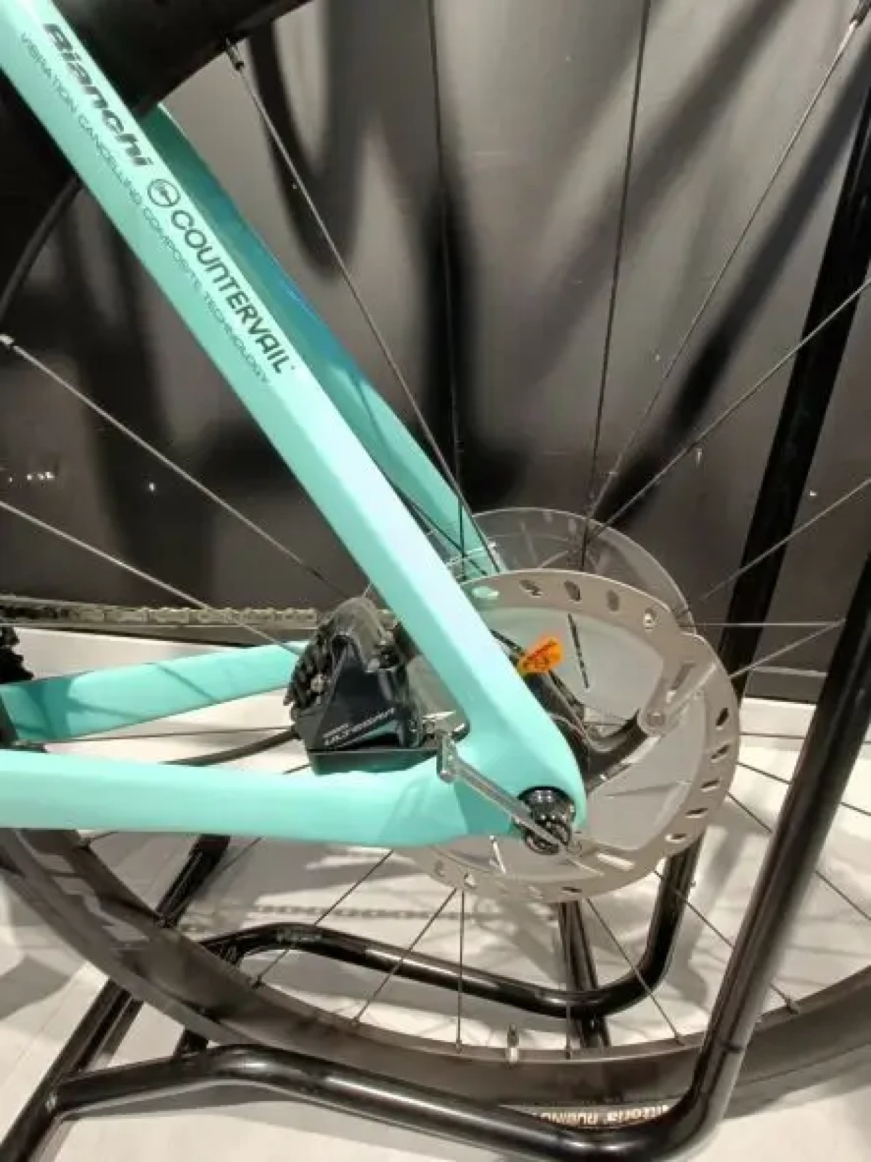 bianchi oltre xr4 cv ultegra di2 compact disc road bike 2019