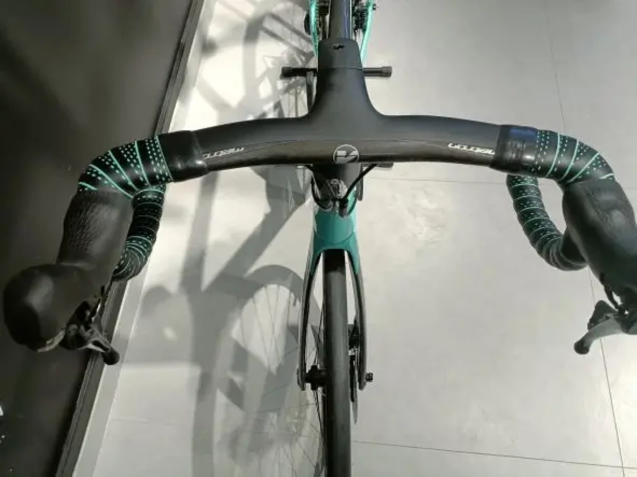 bianchi oltre xr3 ultegra di2 disc