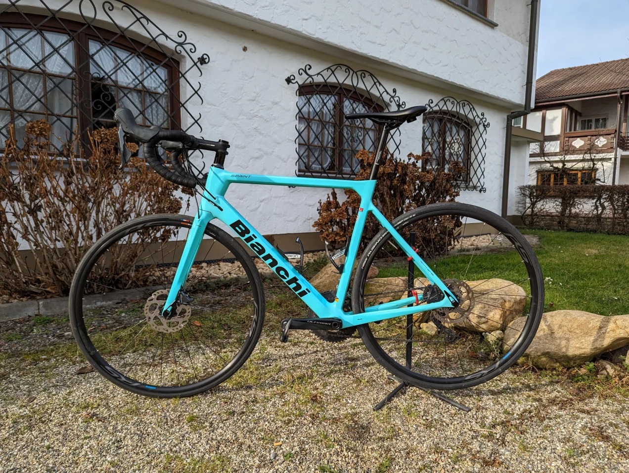 Bianchi Sprint Disc Ultegra used in 57 cm | buycycle