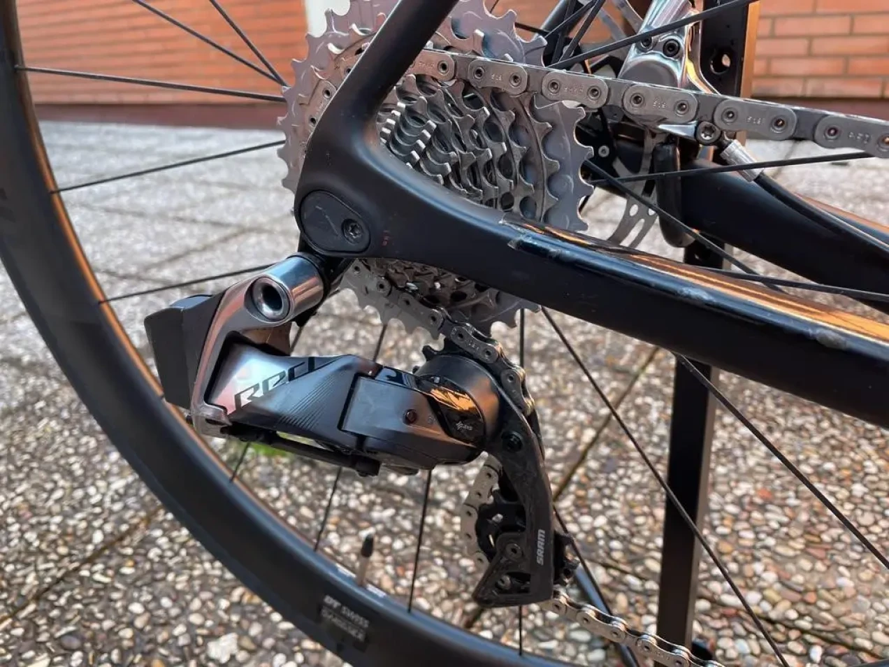 battery scooty image and price