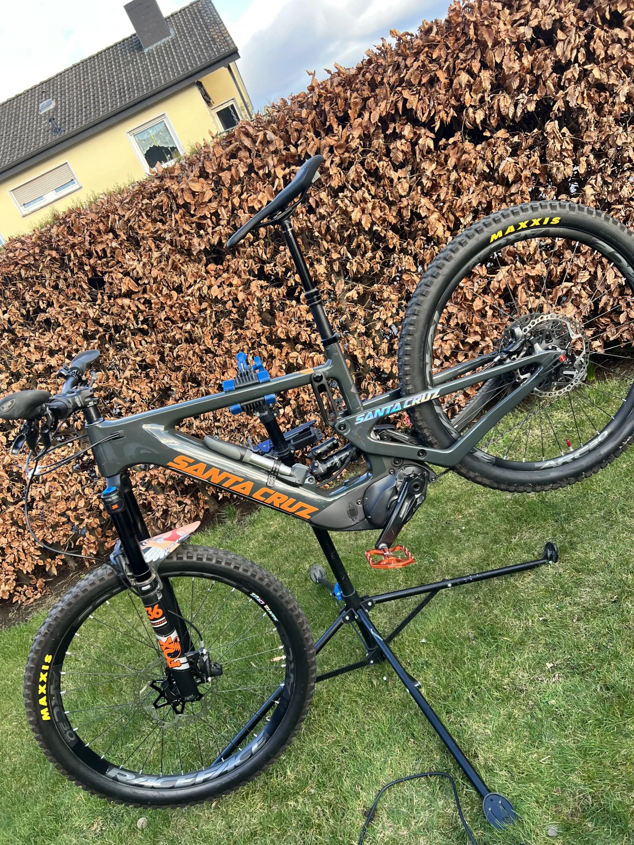 santa cruz heckler s carbon cc