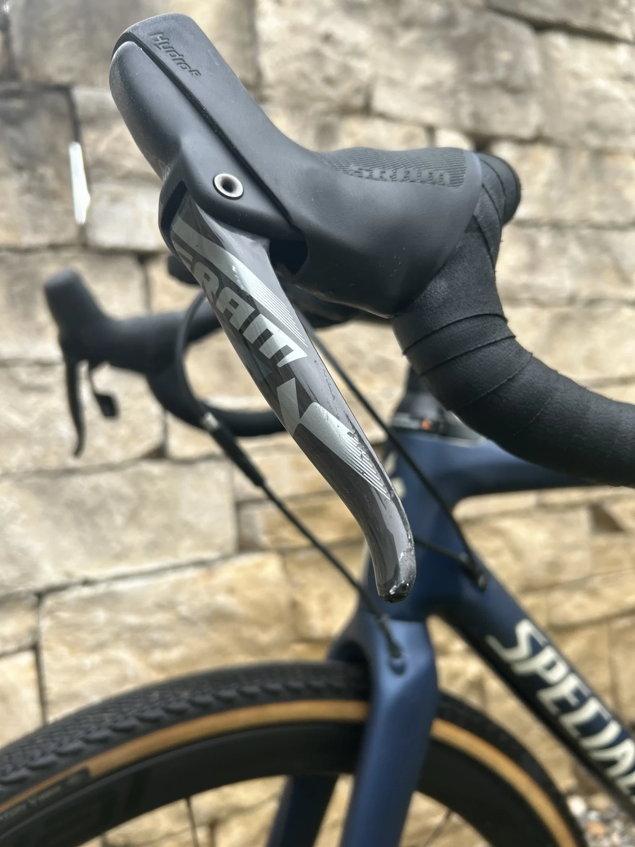 Specialized Diverge Expert Carbon used in l buycycle