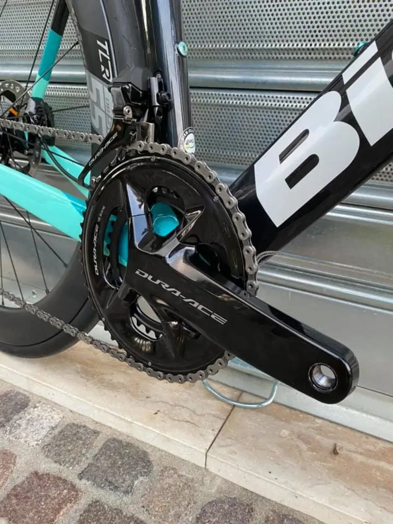 bianchi oltre xr4 disc dura ace di2