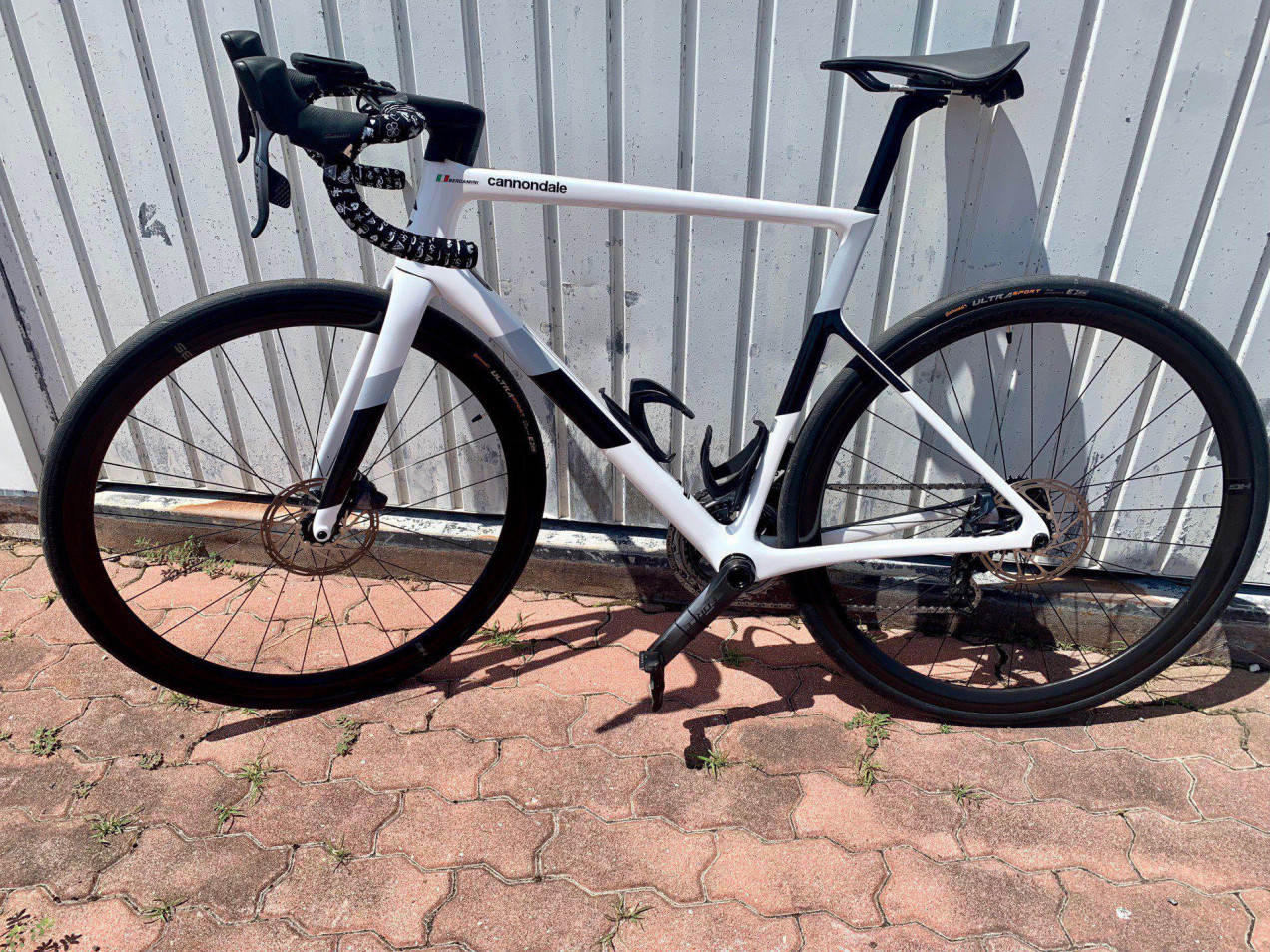 supersix evo carbon disc force etap axs