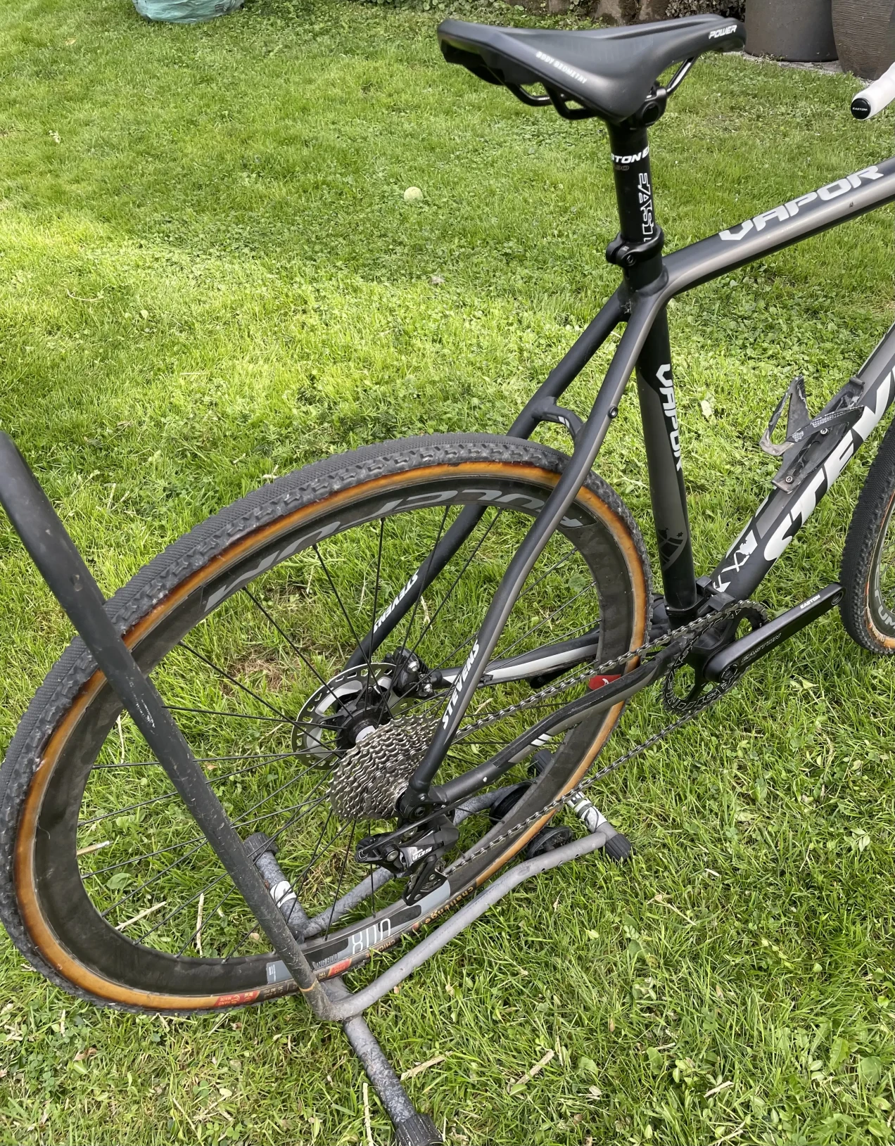 stevens gravel bike vapor