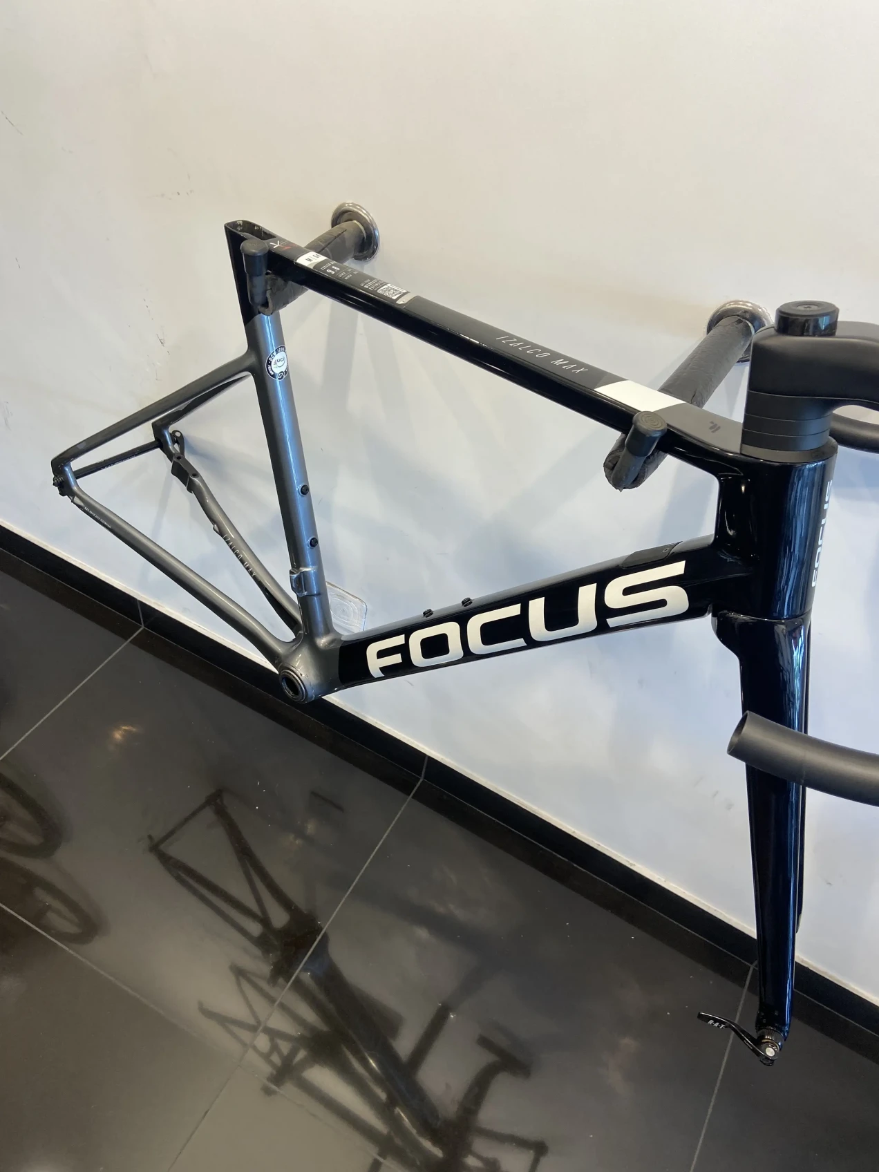 focus izalco max frameset for sale