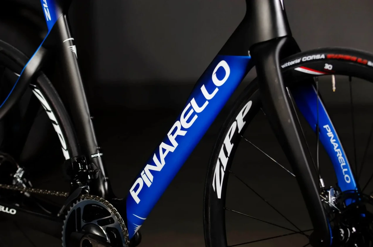 Pinarello Dogma F12 Disc SRAM Red