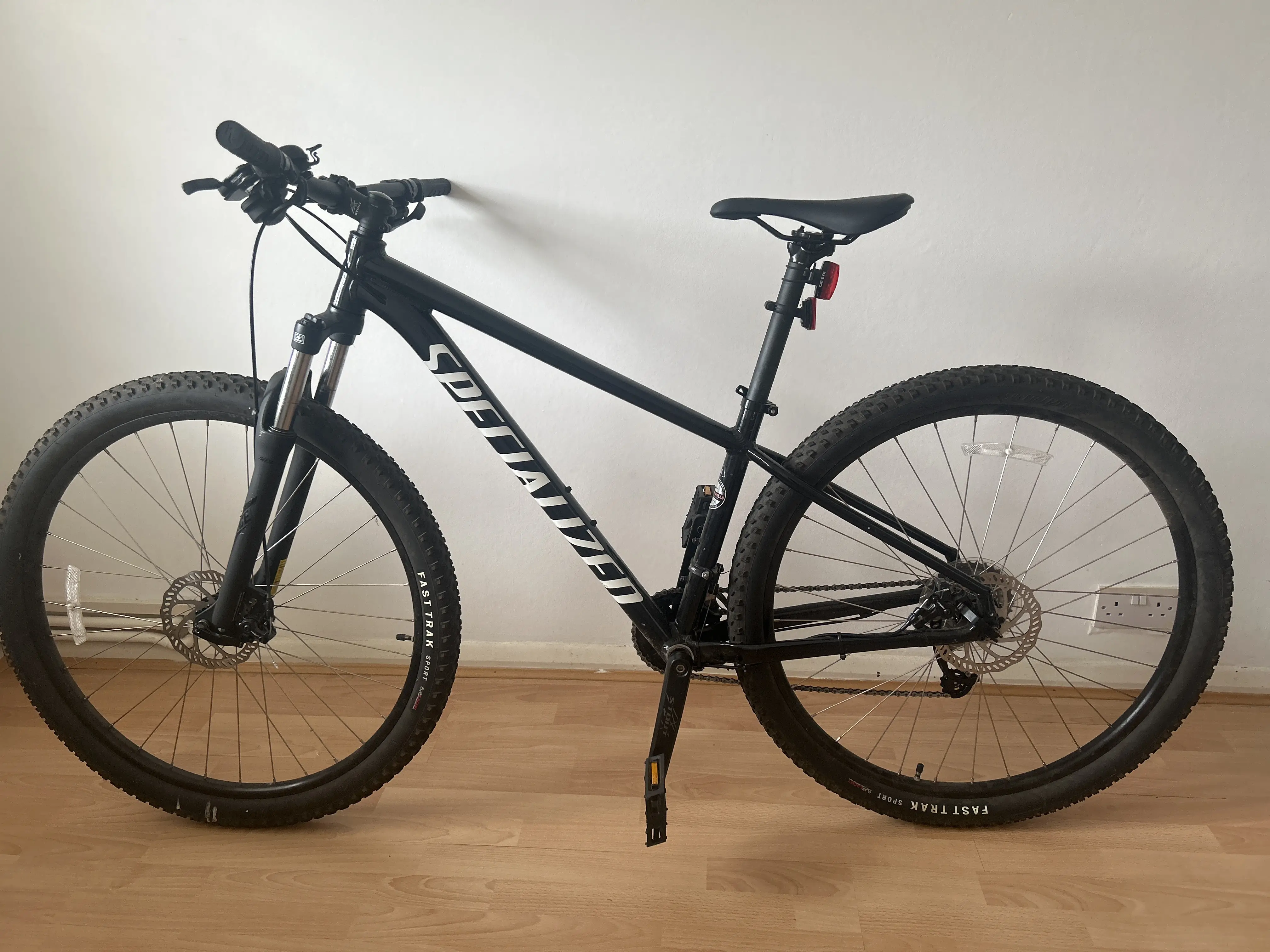 rockhopper sport 27.5 review